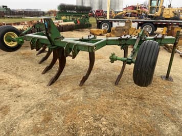 Main image John Deere 915